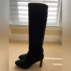 Aquatalia Rhumba Black Suede Boots. New w/o box